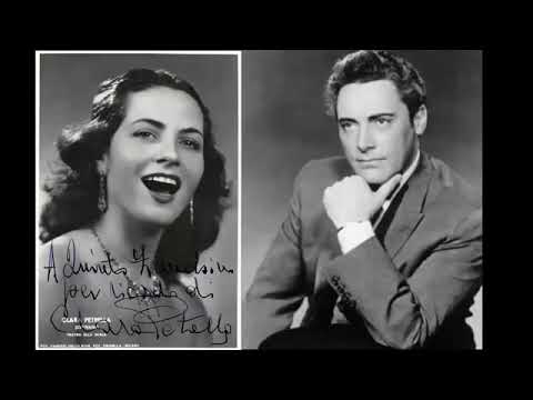 BAD vs. GREAT SINGING - boring vs. exciting singing (1)