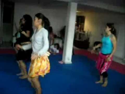 Tahitiano(clase polinesia  ho olana aka puu'awae)