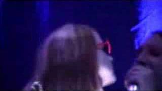 Download lagu Heart-Shaped Glasses... live in Las Vegas 10/31/07 mp3 Download lagu Heart-Shaped Glasses... live in Las Vegas 10/31/07 mp3