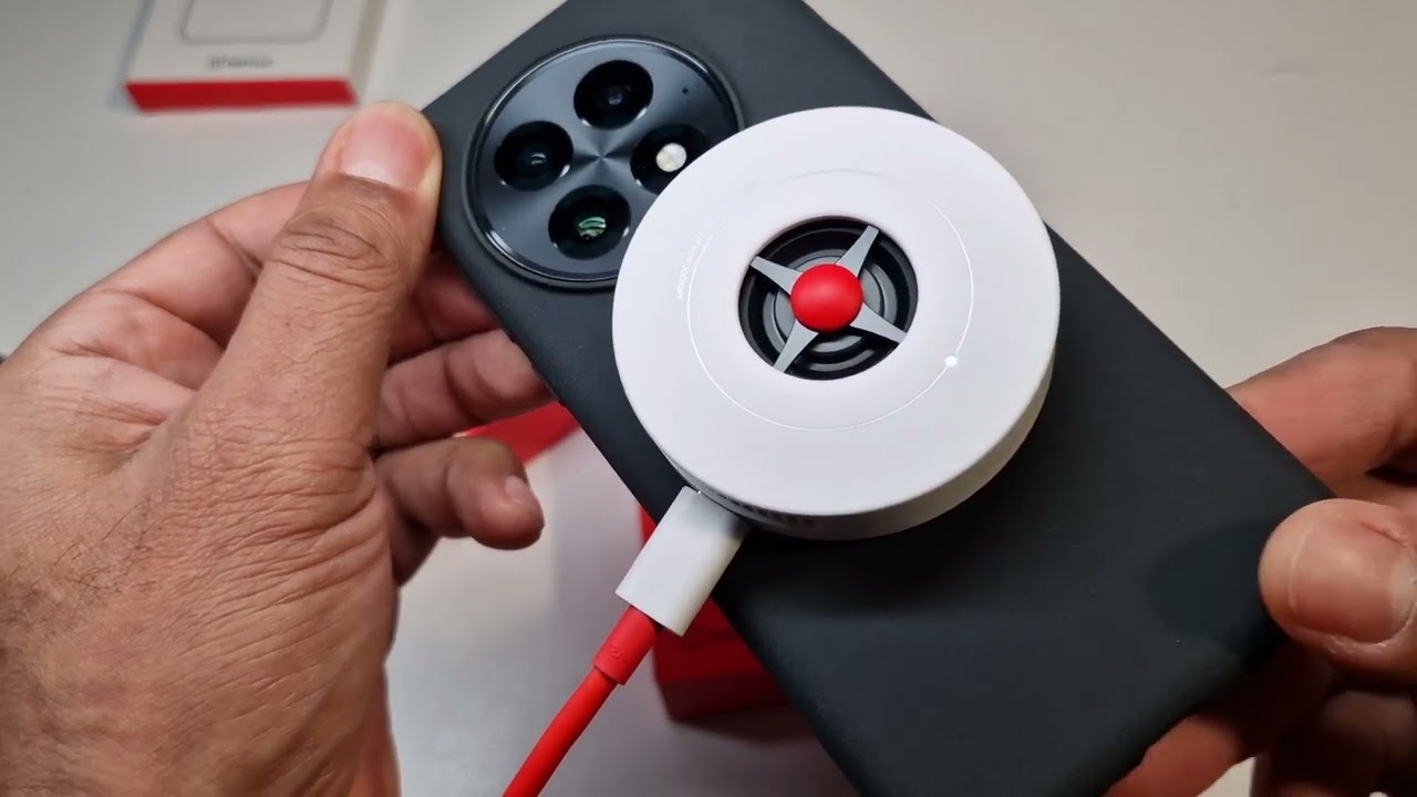 OnePlus AIRVOOC 50W Magnetic Charger in action - YouTube