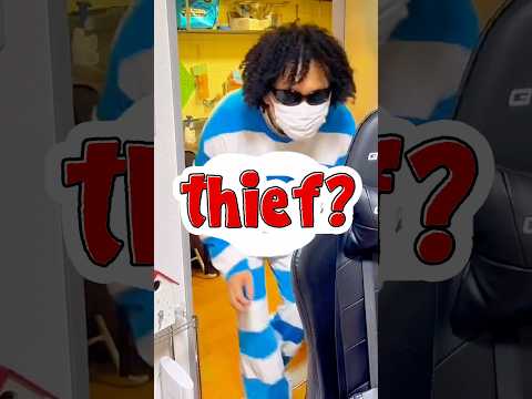 I thought it was a thief?!😱🤣