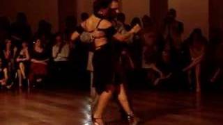 Silvina Valz and Oliver Kolker, "Oigo tu voz"