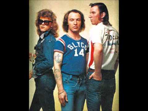 Hurriganes - An Awful Crime