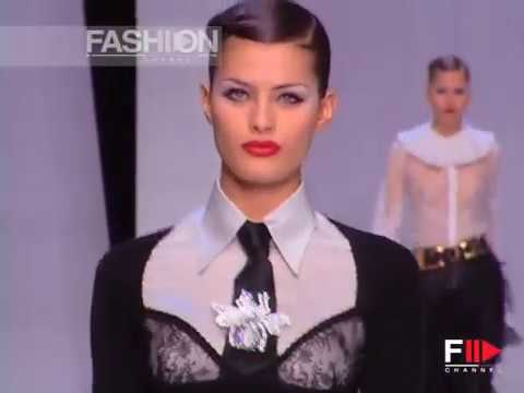 "Valentino" Autumn Winter 2004 2005 Paris 3 of 4 Pret a Porter by FashionChannel