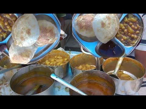 Street Food India - Puri (Kachari) Sabji - Indian Street Food - Street Food 2017 Video