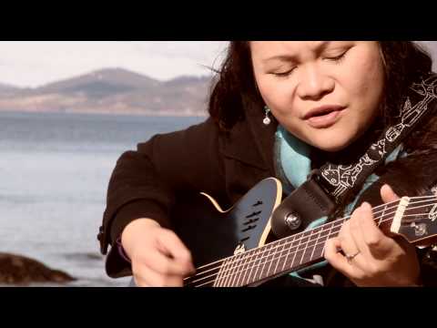 Mia Palencia - Hold // DTE