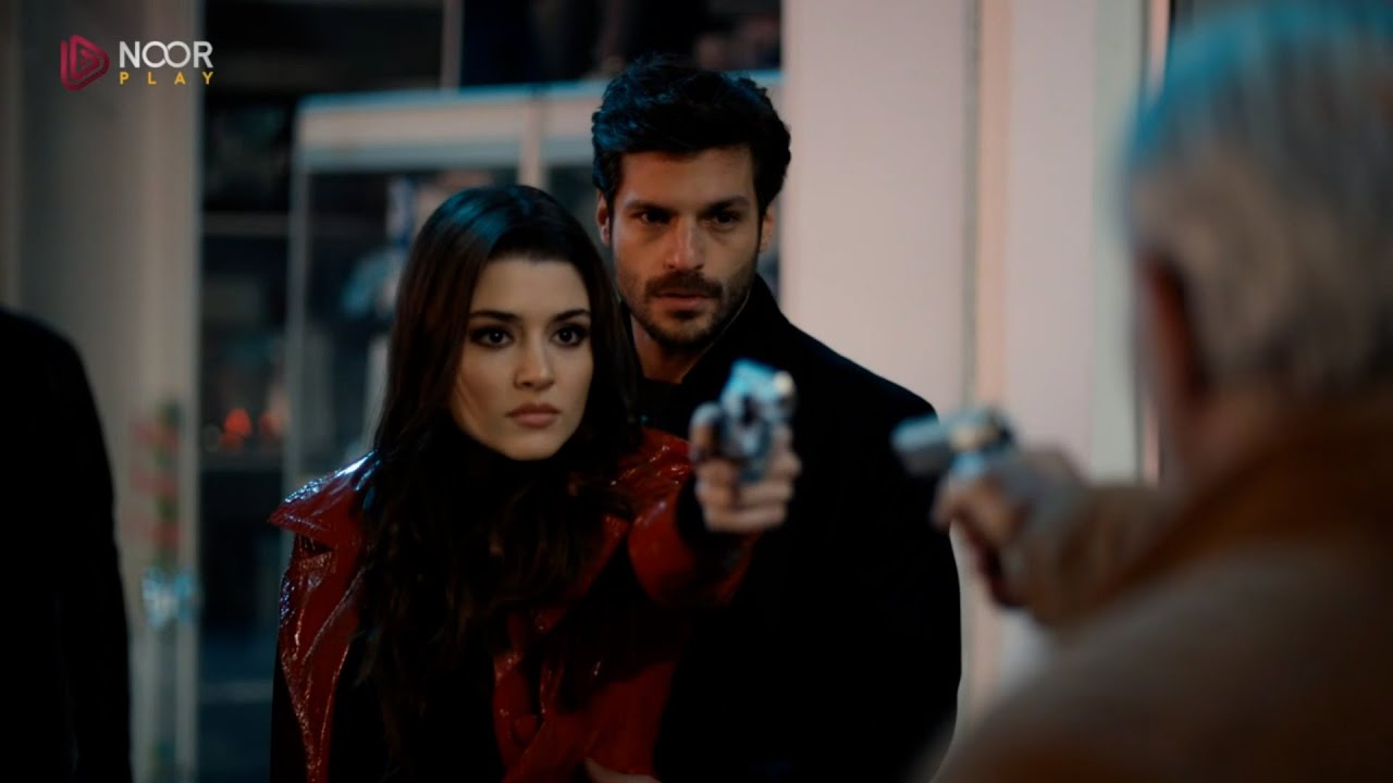 امرأة بحجم اليد تدافع عن ضيفها وتوقف حرب عشائر بموقف بطولي!