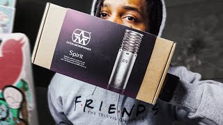 Video thumbnail for Aston Spirit Microphone Unboxing  ( Aston Spirit Vocal Test ) by Sky Jordxn