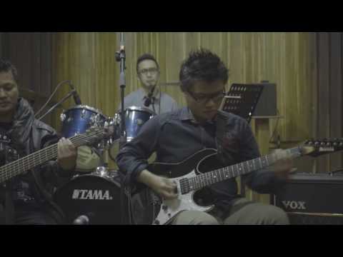 Stacy - Tunge | LIVE WIRE