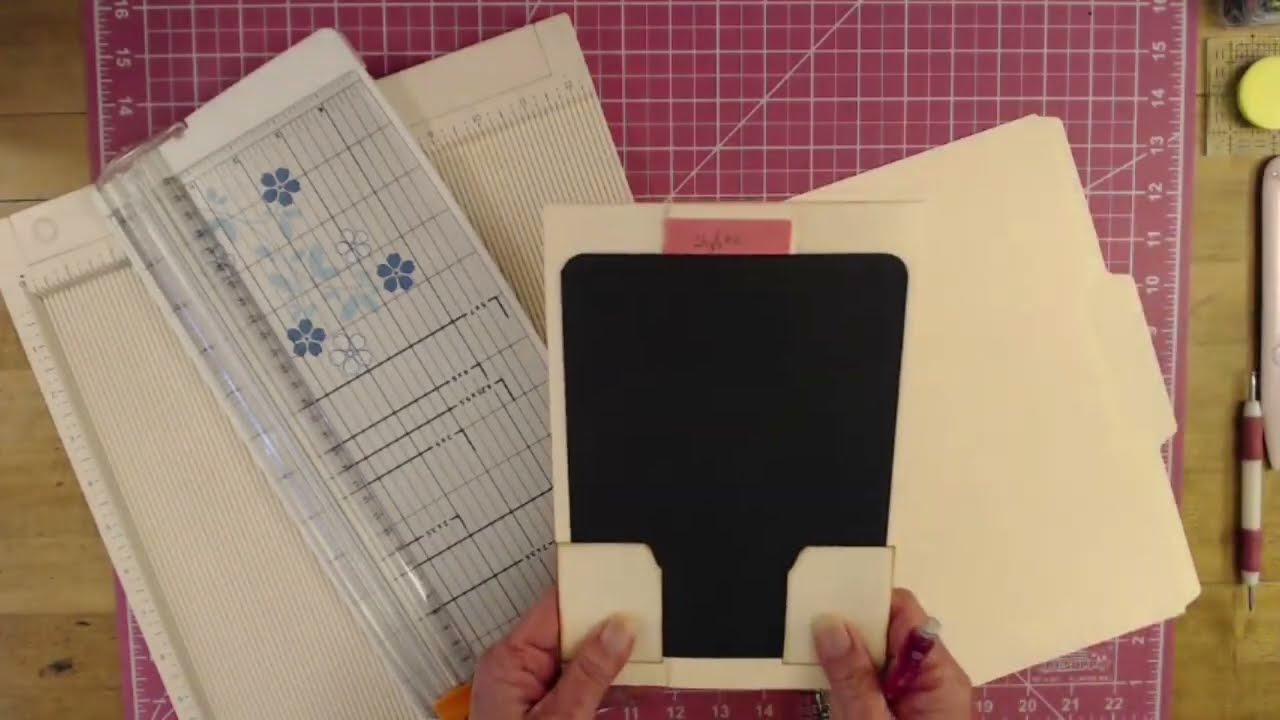 One File Folder Wonder Style #4 - Quick & Easy Project