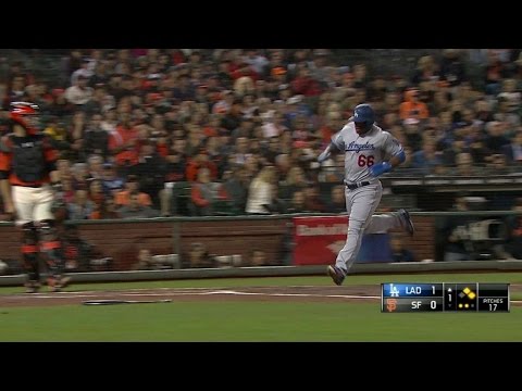 LAD@SF: Ruiz plates Puig with a single to center