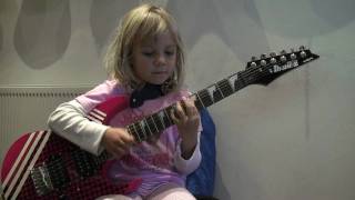 6 Year old Zoe Plays Linkin Park's New Divide