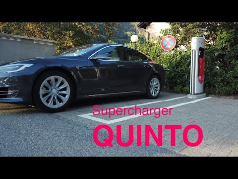 Tesla Supercharger Quinto (Tessin, Schweiz)