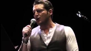 Manu Tenorio - La Puerta se cerró detrás de ti