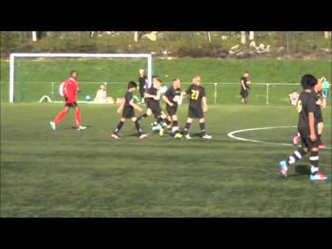 Ersboda SK (red) vs UIF (Umedalens IF) 2-4  Boys born  01