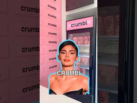 I Bought the VIRAL Crumbl Cookie 🍪