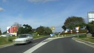 preview picture of video 'Driving Along The D58 Between Saint-Pol-de-Léon & Roscoff, Brittany, France 18th October 2009'
