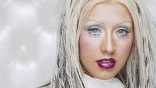 Christina Aguilera - Love&#39;s Embrace (Interlude) - Stripped