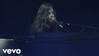 No Te Vayas Lyrics English Translation