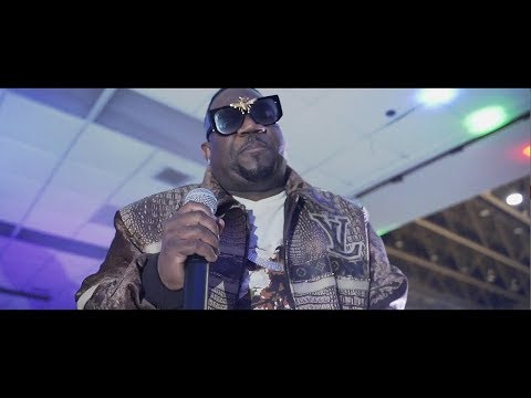 ML Underwood "SHOW ME" ft. Jhonni Blaze (Official Music Video)