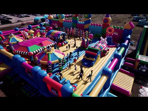 The World’s Largest Inflatable Bounce House | The Big Bounce America | Grand Prairie, TX