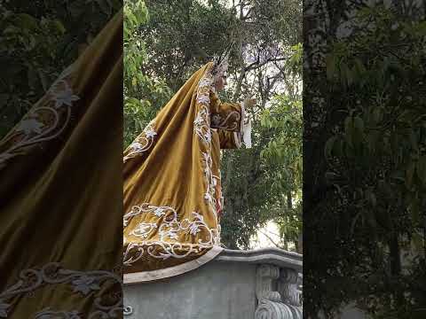 En desarrollo viacrucis del viernes Santo la Merced Guatemala. Virgen de dolores la golondrina