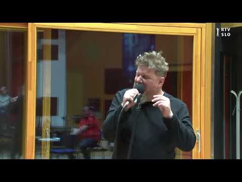 Tokac in Emanuela: Nora Jana