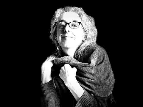 Serving the Story » Talking with Elizabeth Wiley