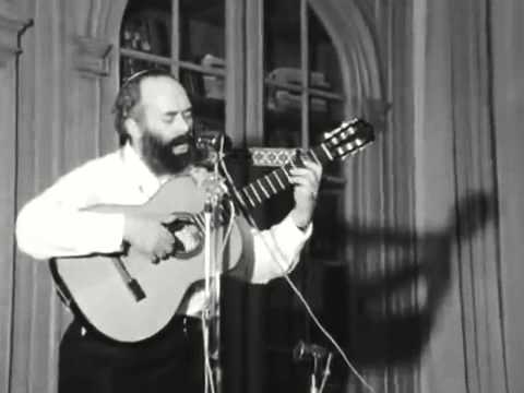 Rare Footage Of Shlomo Carlebach In The 1970's - Le'ma'an Achay Ve're'ay
