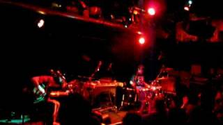 The Dodos - Paint The Rust/Jodi (Vienna 24.11.2008)