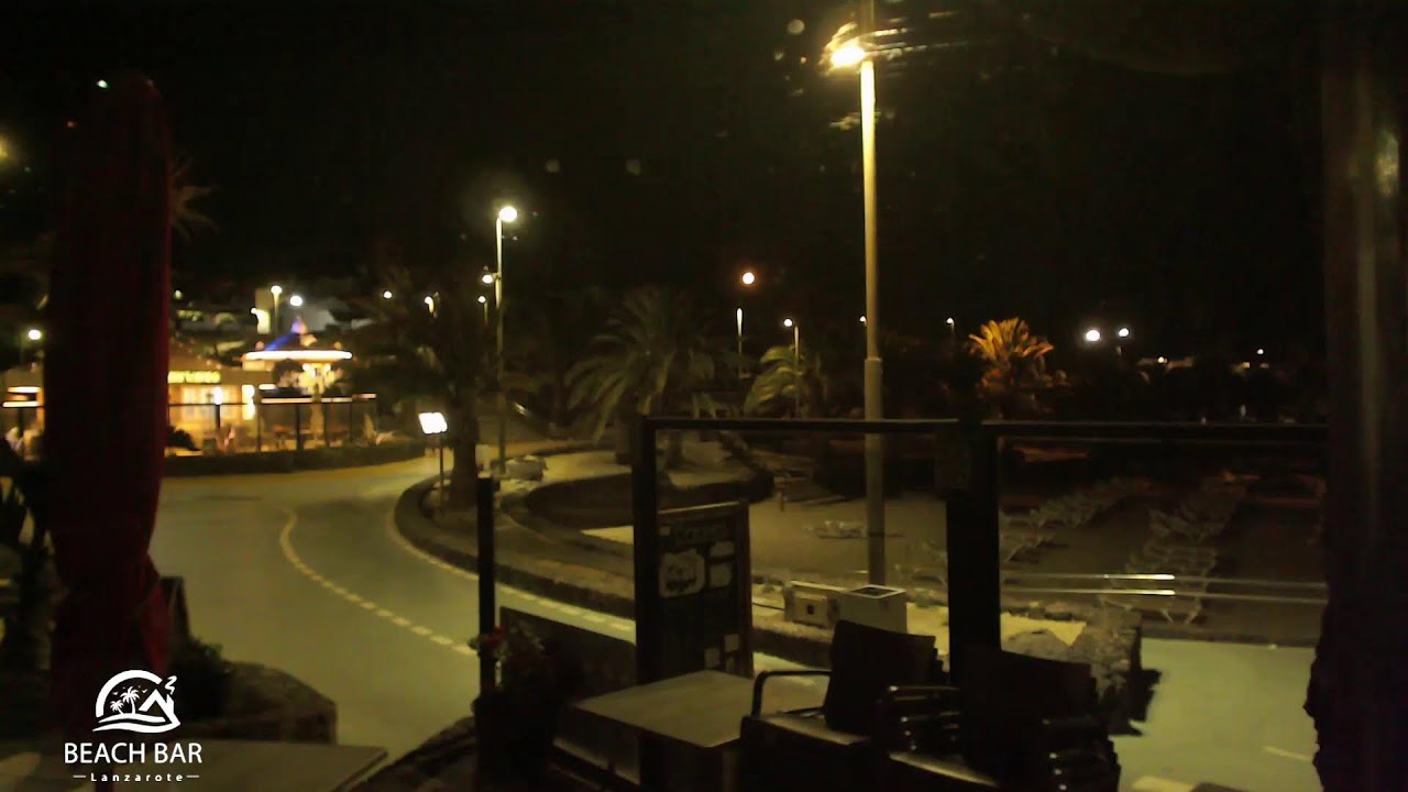 Live webcam view of Beach Bar & Seaside Promenade, Costa Teguise