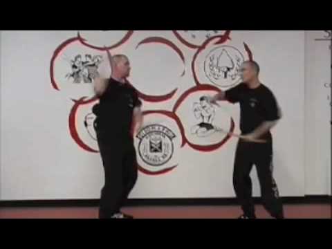 Guro Harley Elmore: Doble Baston/Double Stick