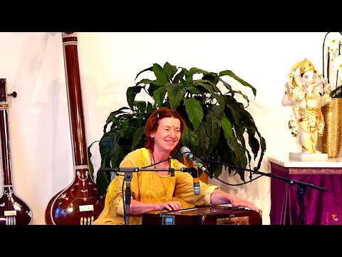 Yogastunde "Exakt" mit Vani Devi - Yoga Vidya Grundreihe Mittelstufe 09:15 Uhr 22.08.2020