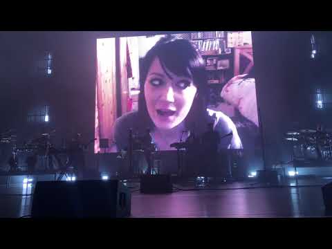 Massive Attack - Dissolved Girl live in Frankfurt (Jahrhunderthalle, 04.02.2019)