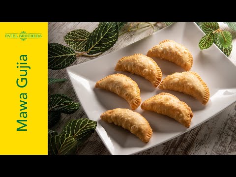 Mawa Gujia Recipe | North Indian Sweet Flaky Pastry | Holiday Festival Desserts