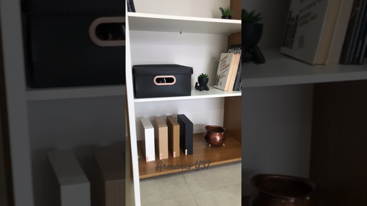 Thumbnail do vídeo - Armário 2 Portas - Y37 - Freijó/Branco