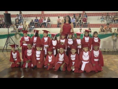 Formatura das Escolas Municipais Cemei e Ceme, 05 de dezembro de 2015, no ginásio poliesportivo.