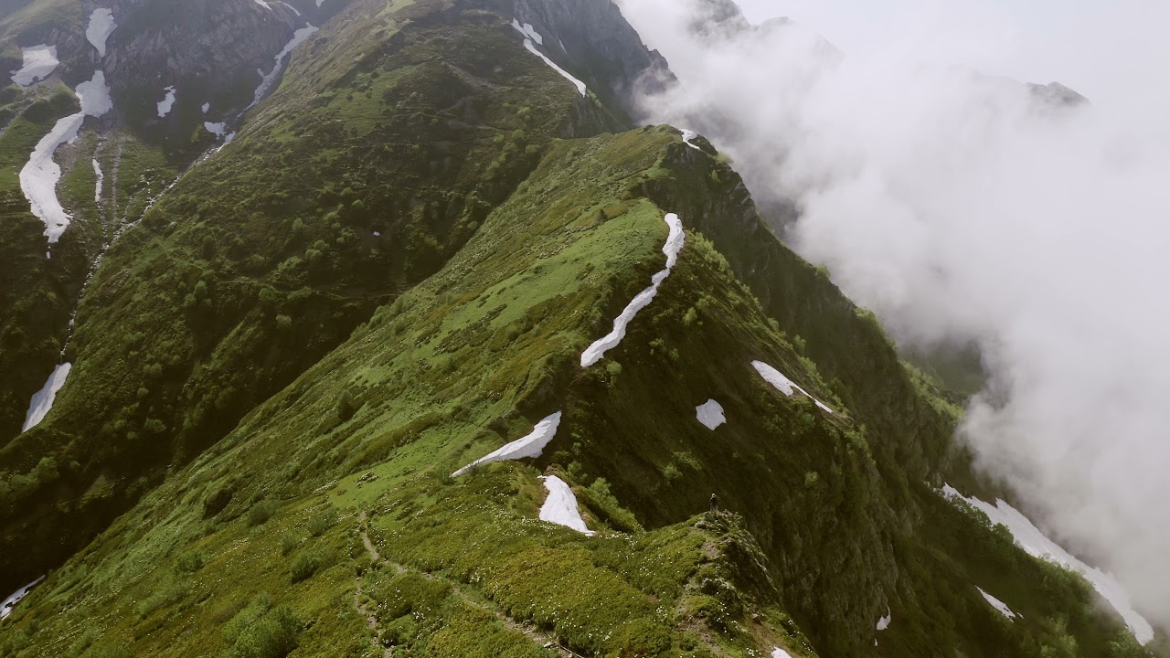 Free Live 4k Wallpaper of Mountain top | PC or Laptop in Highest Quality