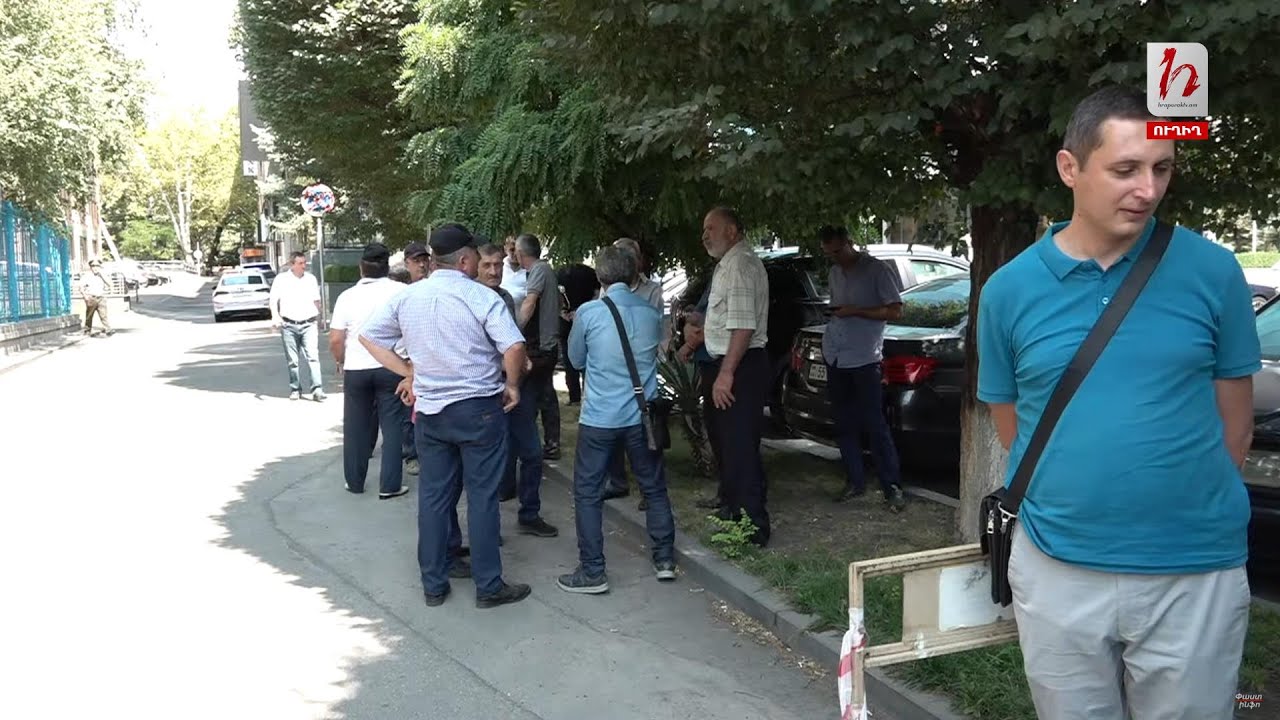 #Հիմա․ Արցախից տեղահանվածներն ակցիա են անում ՀՀ-ում ՄԱԿ-ի գրասենյակի դիմաց. ուղիղ