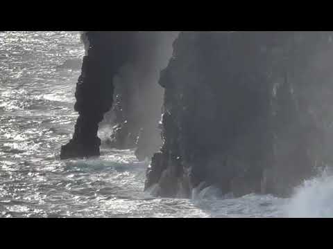 Holei Sea Arch - Volcanoes National Park