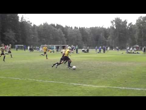 20130710 EsPaHooGeeYJ2-MU (Helsinki CUP, tiukkaa puolustusta)