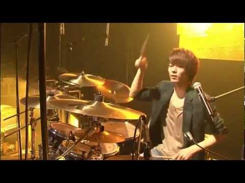CNBLUE [BLUE STORM Concert] - Sweet Holiday
