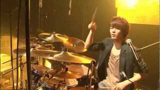 CNBLUE [BLUE STORM Concert] - Sweet Holiday