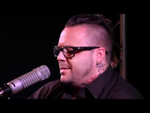 Blue October - Hate Me (97X Green Room)