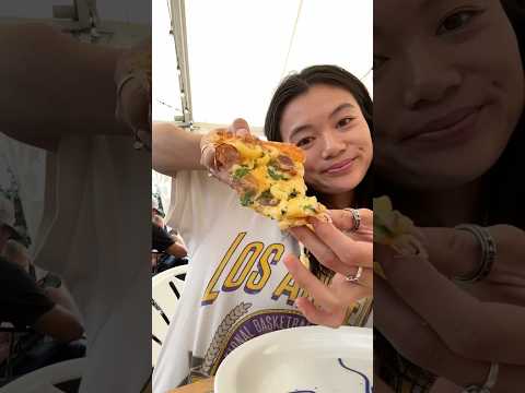 Trying Moose’s Tooth !! The Best Pizzeria in Alaska 🍕🫎