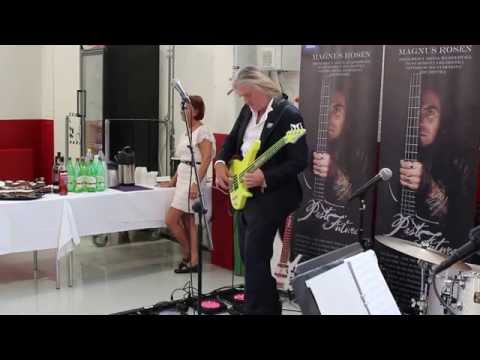 Solo-bass show at Rolls Royce club in Sweden with Magnus Rosén