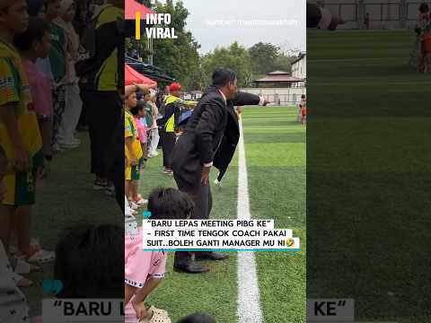 Mungkin dia CEO yg menyamar..siang jadi coach bola, malam bisnes juta-juta😎