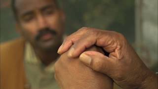 Huffamoose - Don't Look Now (Official Video)