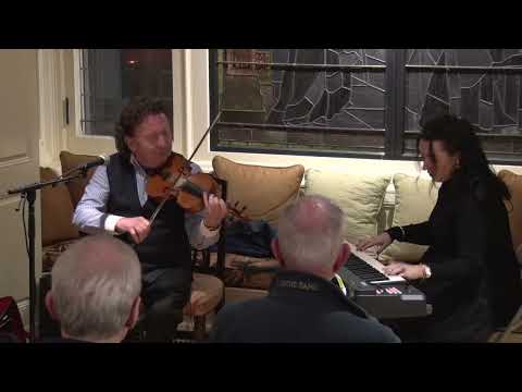 The Glenbeigh / O'Donnell's (hornpipes) - performed by Frankie Gavin and Catherine McHugh