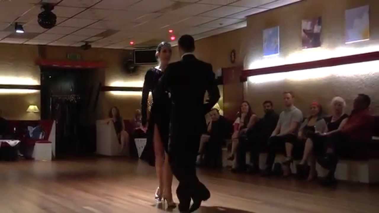 Fabian Ballejos & Gina Nikolitsa in La Milonga Firulete (4) "El Puntazo" J.d'Arienzo
